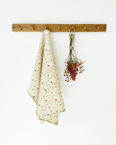 Linen tea towel in Floral print | sneakstylesanctums