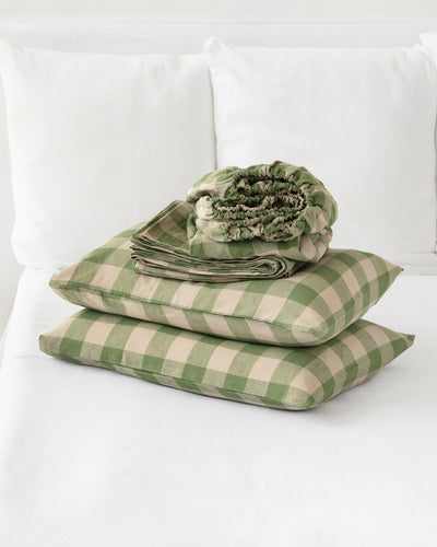 Forest green gingham linen sheet set | sneakstylesanctums