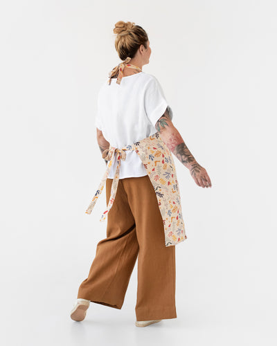 Linen bib apron in Abstract Print - sneakstylesanctums