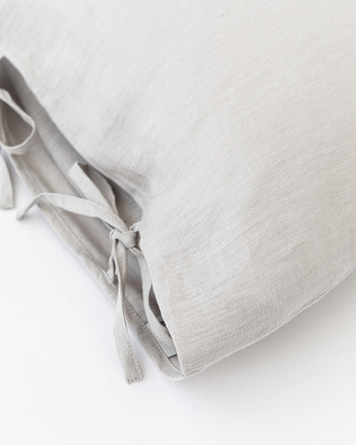 Linen pillowcase with ties in Light gray - sneakstylesanctums