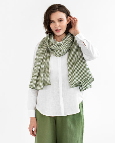 Forest green gingham linen scarf - sneakstylesanctums