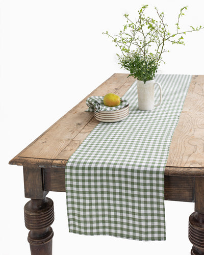 Linen table runner in Forest green gingham - sneakstylesanctums
