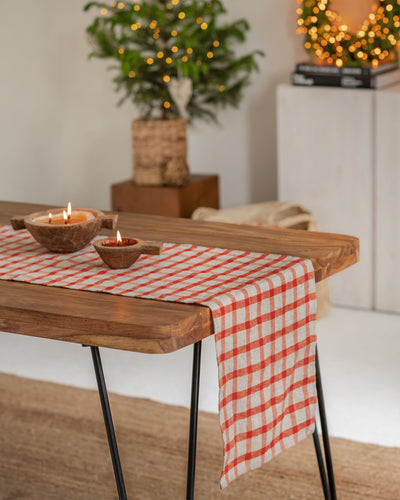 Linen table runner in Red gingham - sneakstylesanctums