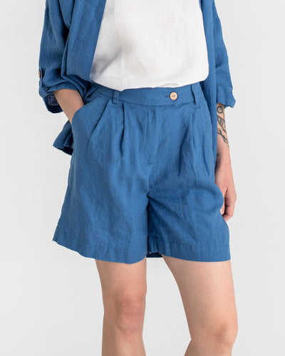 Pleated linen shorts BAGAN in Cobalt blue - sneakstylesanctums modelBoxOn