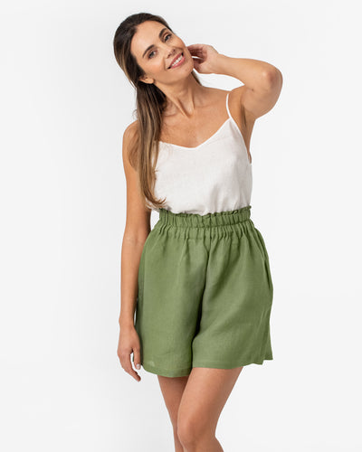 High waisted linen shorts CUENCA in Forest green - sneakstylesanctums
