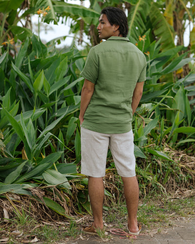 Short-sleeved breezy men's linen shirt HAWI in Forest green - sneakstylesanctums