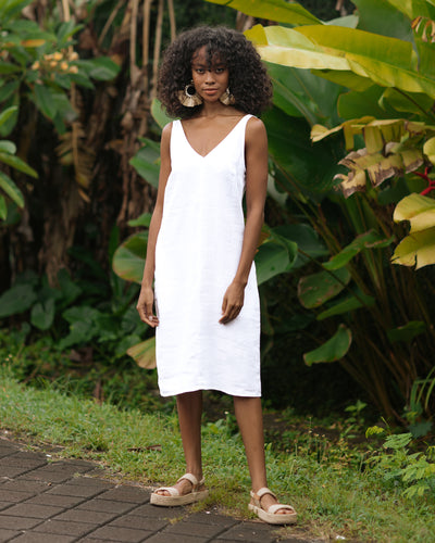 Cut-out linen dress TAHITI in White - sneakstylesanctums