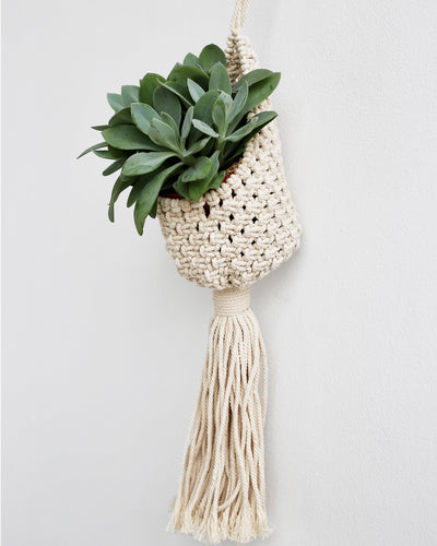 Decorative flower pot holder - sneakstylesanctums