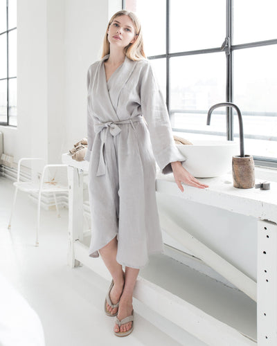 Linen robe in Light gray - sneakstylesanctums