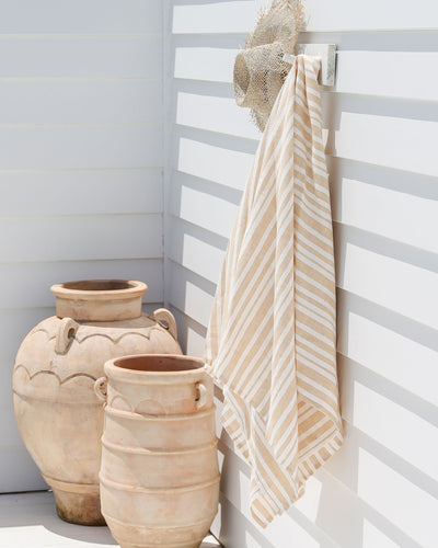 Linen beach towel Striped in sand - sneakstylesanctums
