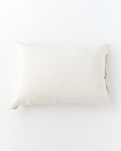 Linen pillowcase with buttons in White - sneakstylesanctums