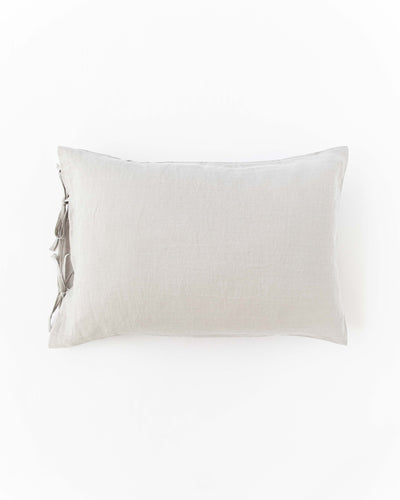 Linen pillowcase with ties in Light gray - sneakstylesanctums