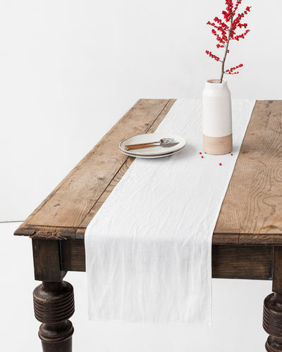 Linen table runner in White - sneakstylesanctums