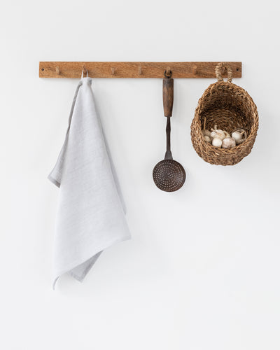 Linen tea towel in Light gray - sneakstylesanctums