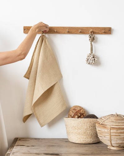Linen tea towel in Sandy beige - sneakstylesanctums