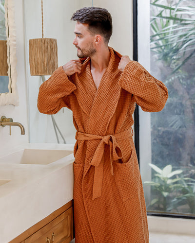 Men's waffle linen robe in Cinnamon - sneakstylesanctums
